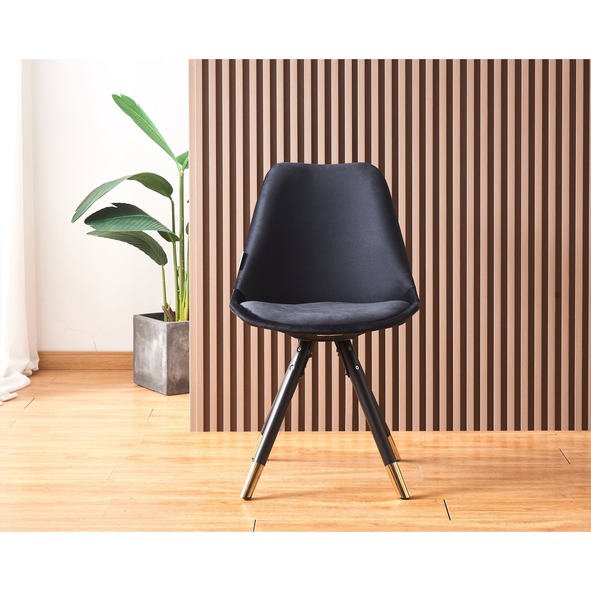 Sofia Velvet Dining Chair with Metal Legs - Retro Scandinavian Style