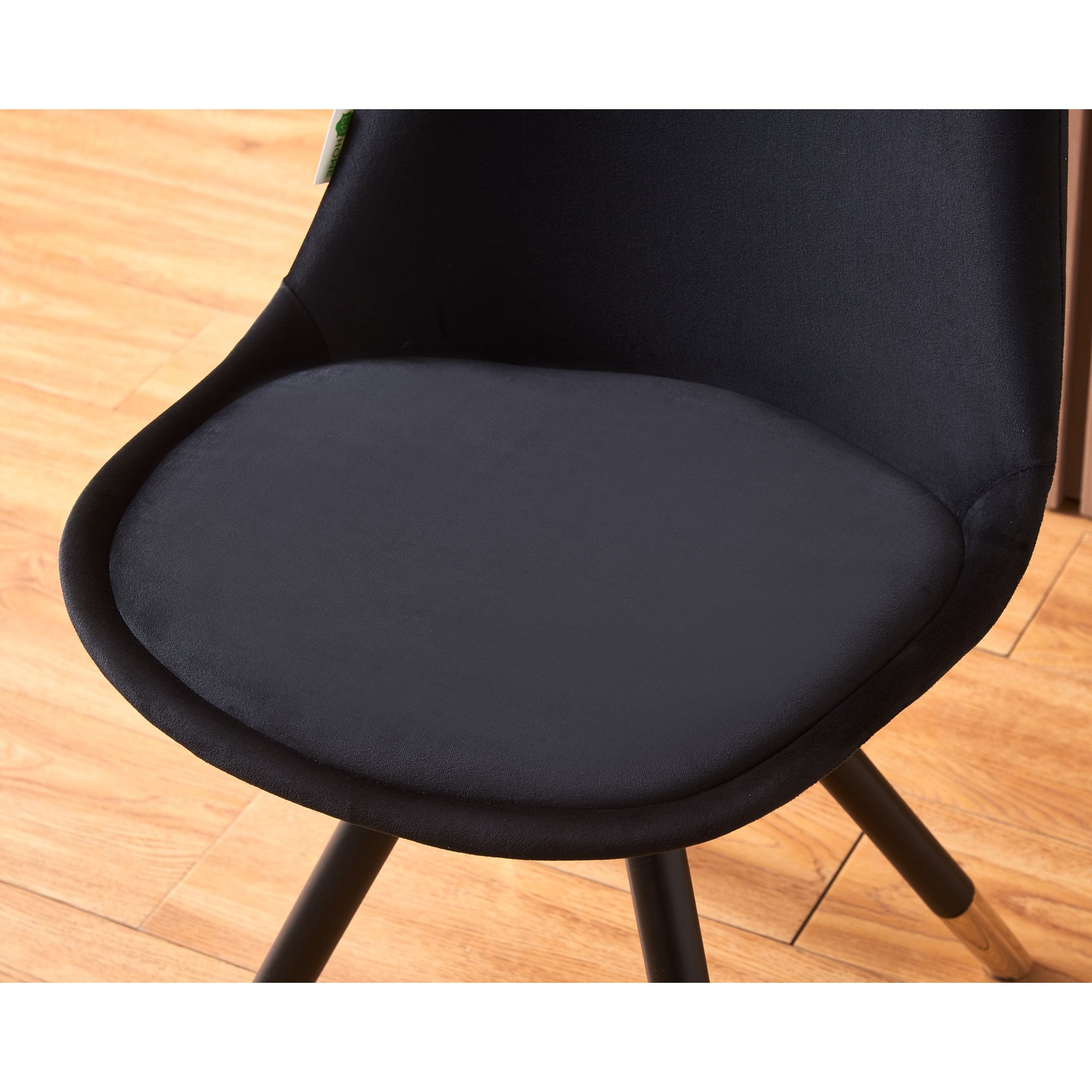 Sofia Velvet Dining Chair with Metal Legs - Retro Scandinavian Style