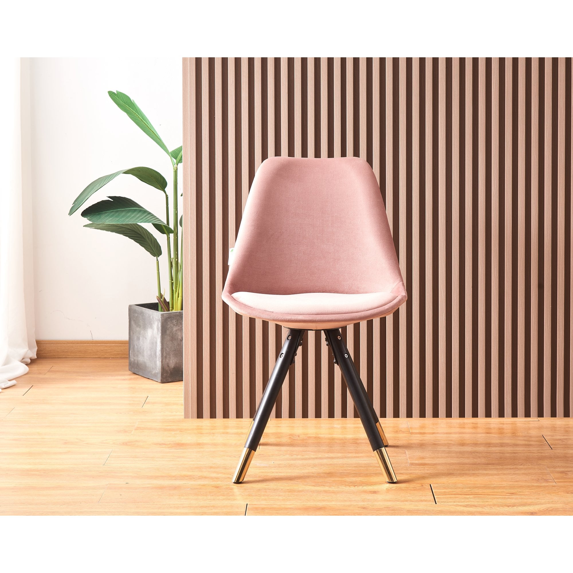 Sofia Velvet Dining Chair with Metal Legs - Retro Scandinavian Style