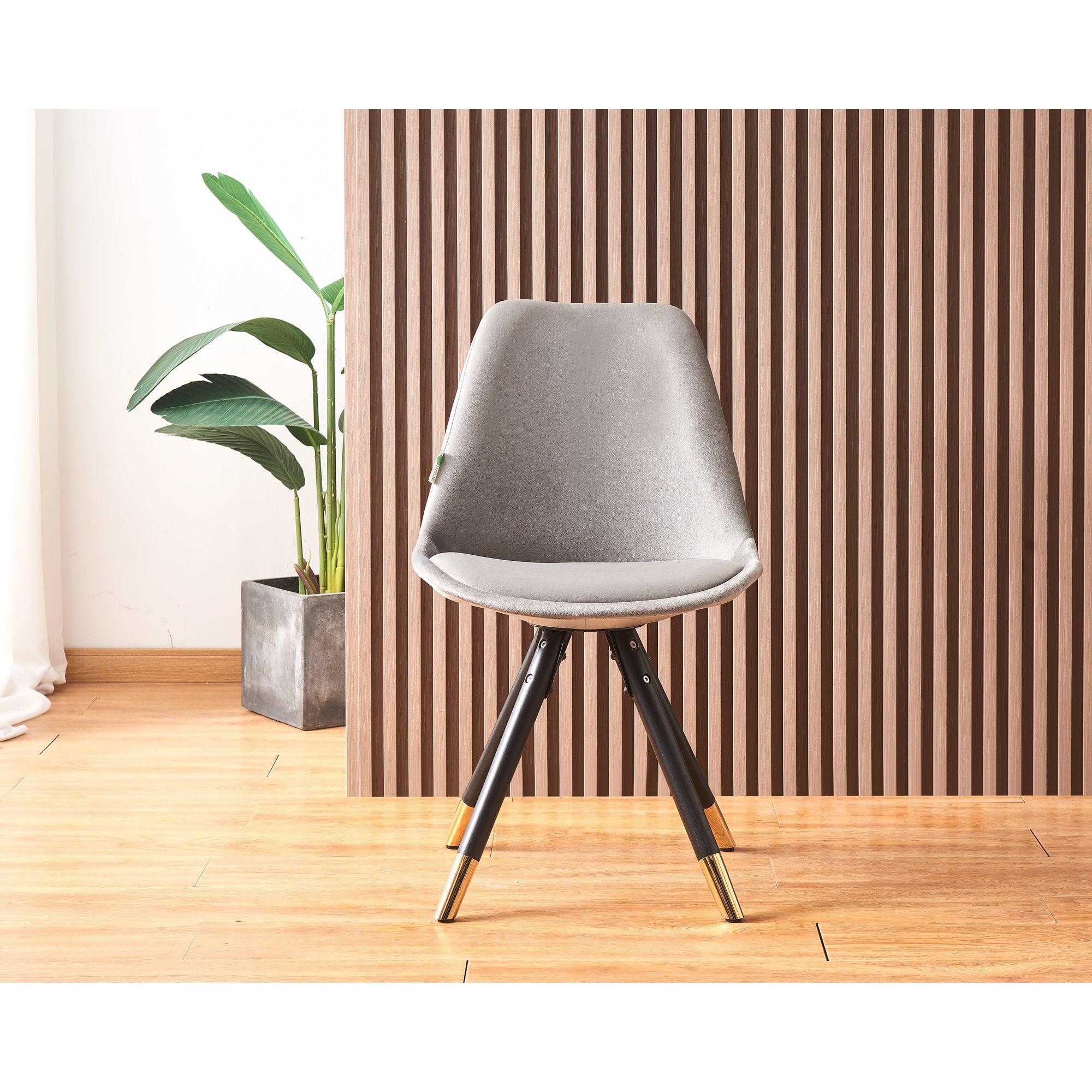 Sofia Velvet Dining Chair with Metal Legs - Retro Scandinavian Style