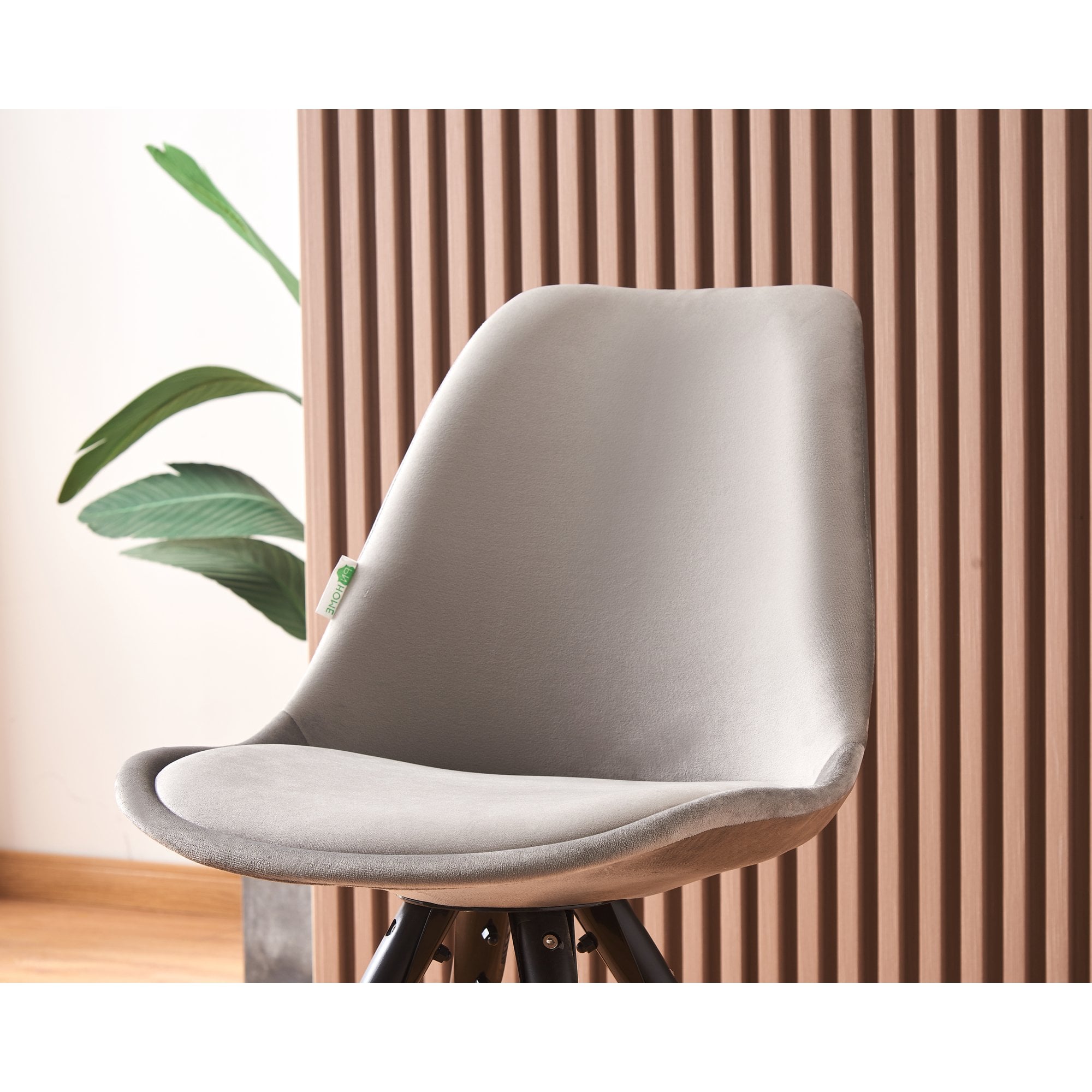 Sofia Velvet Dining Chair with Metal Legs - Retro Scandinavian Style