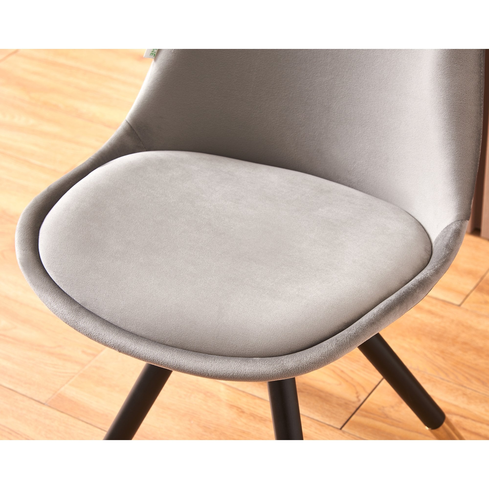 Sofia Velvet Dining Chair with Metal Legs - Retro Scandinavian Style