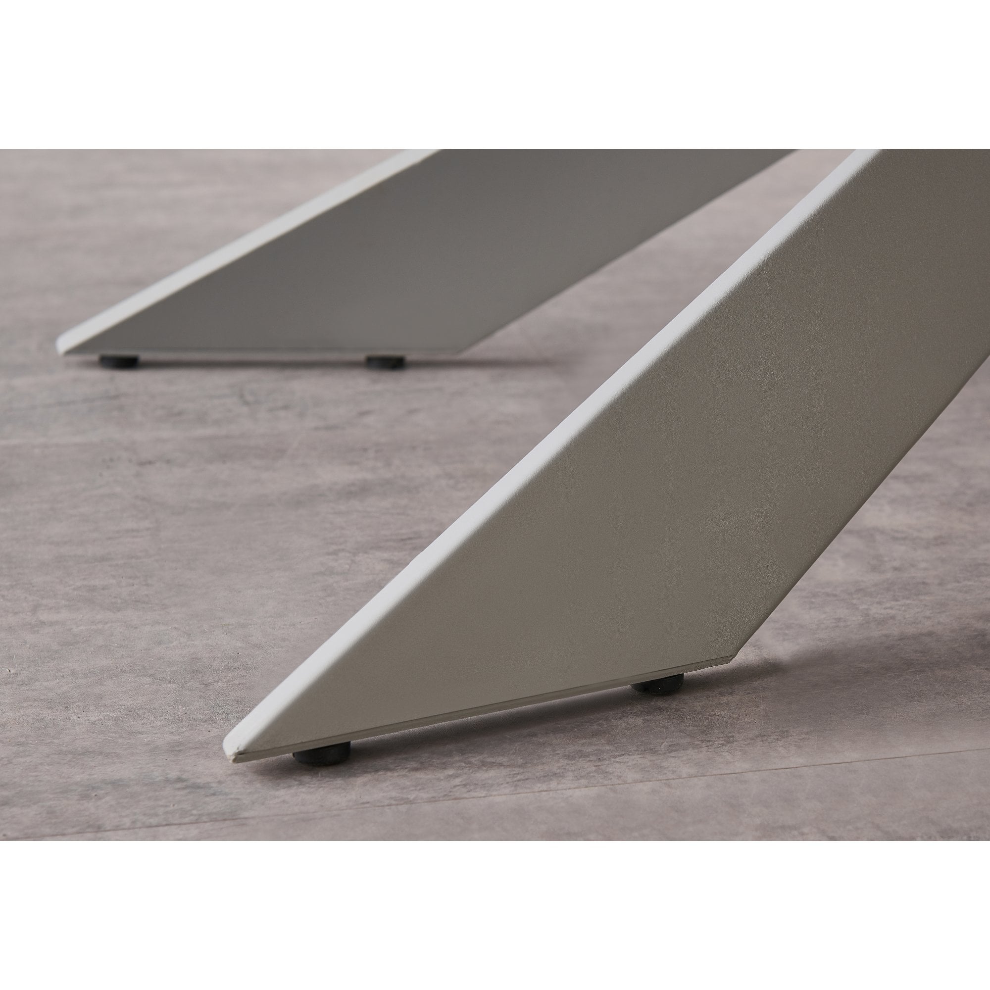 Duke LUX Dining Table