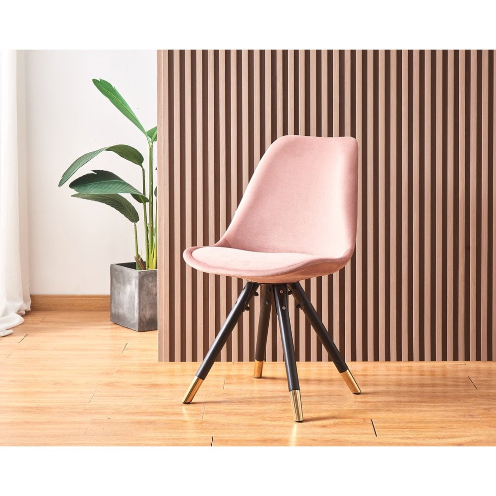 Sofia Rocco Dining Set