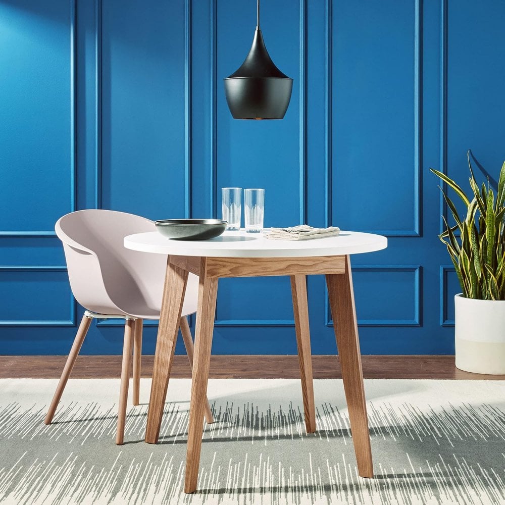 Round Nordic Table – White